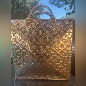 Louis Vuitton Rare Monogram Monogram Gold Mirror Sac Plat Tote Bag